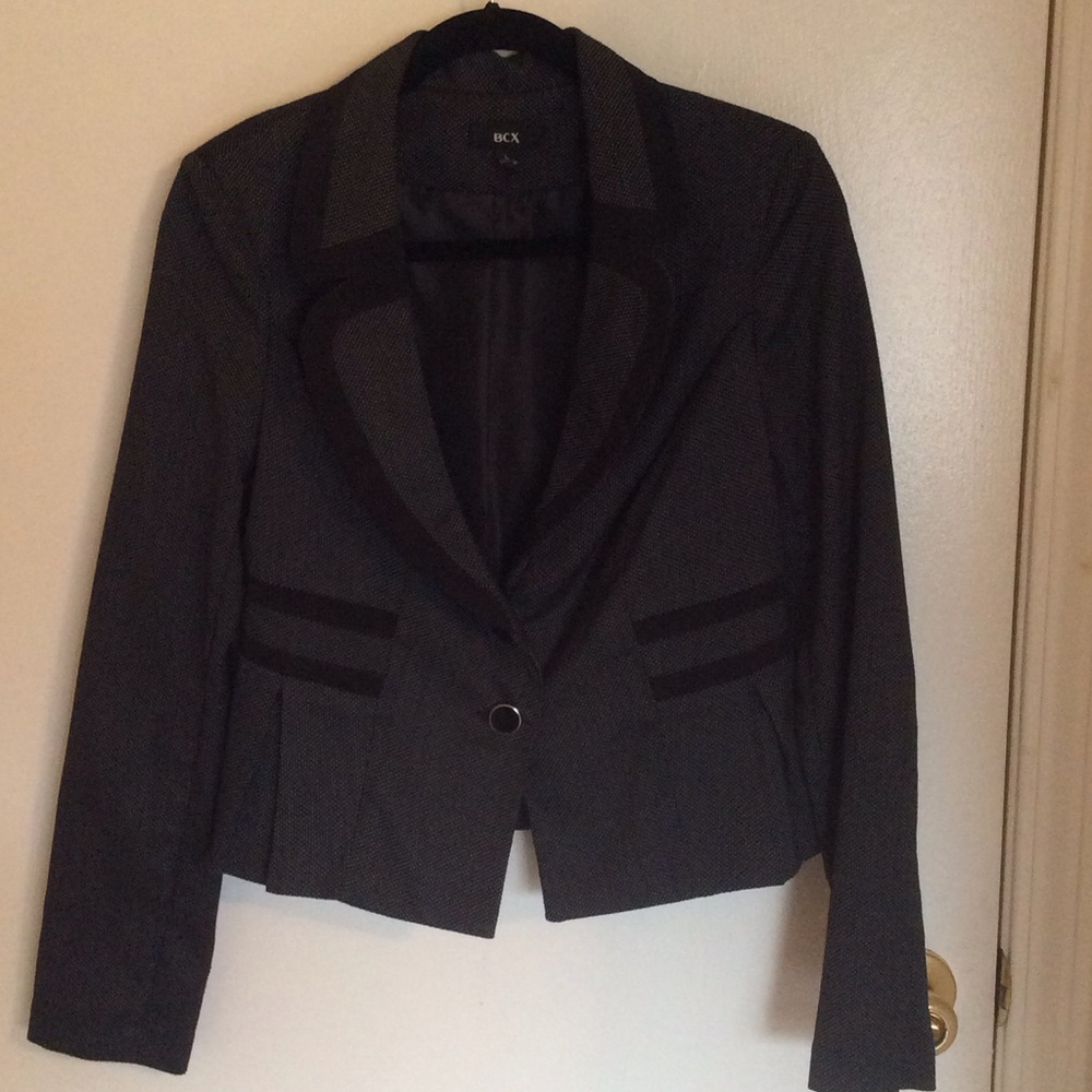 Dress suit